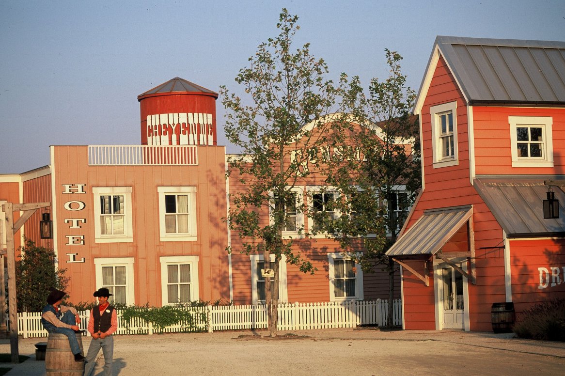 Busreis Disney Hotel Cheyenne*** - Magic over Disney