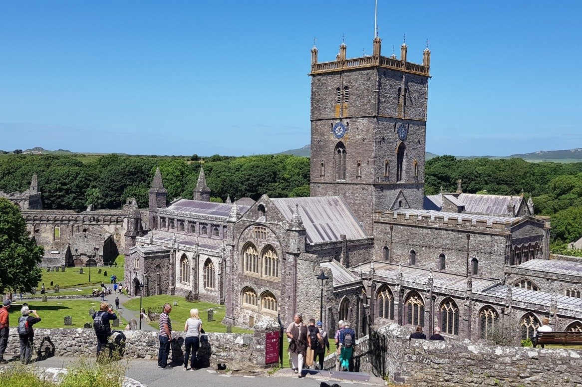 Wales - St. Davis kathedraal - wandelen