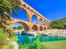 pont du gard in de provence in frankrijk 749x562.webp
