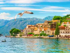 perast bij de baai van kotor in montenegro.webp