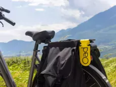 Elektrische fiets met gele Oad label