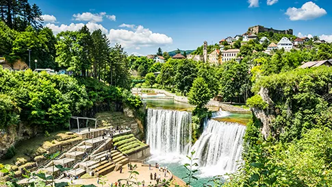 Bosnië watervallen bij het plaatsje Jajce 