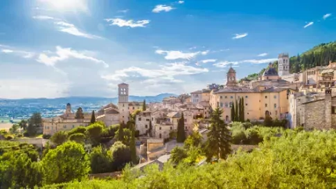 Uitzicht over de stad Assisi, Umbrië, Italië