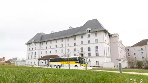 Oad bus bij B&B Hotel dichtbij Disneyland Paris 3