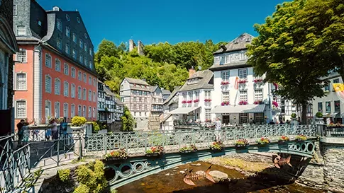 Duitsland stadsaanzicht Monschau