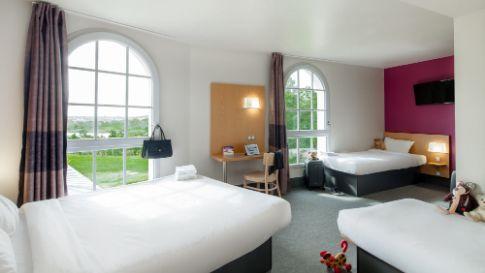 disneyland-paris-per-bus-hotel-bb