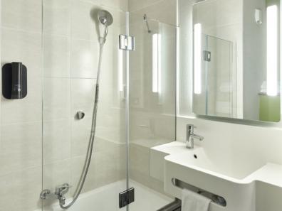 Hotel B&B at Disneyland Paris - badkamer
