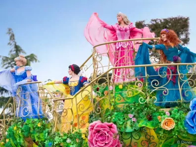 Disneyland Park - Disney Stars on Parade