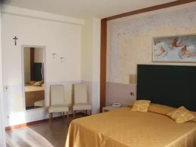 Italië - Gardameer - San Zeno di Montagna - Albergo Sole