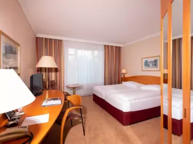 DE-Meerane Hotel standaard kamer