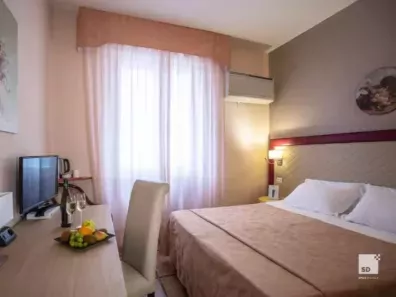 Italië - Pisa - Hotel La Pace - Voorbeeldkamer