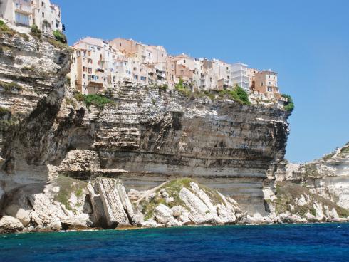 fr - corsica bonifacio shutterstock_107654837.jpg