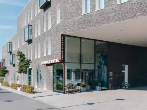 Leopold Hotel Oudenaarde - Vooraanzicht 