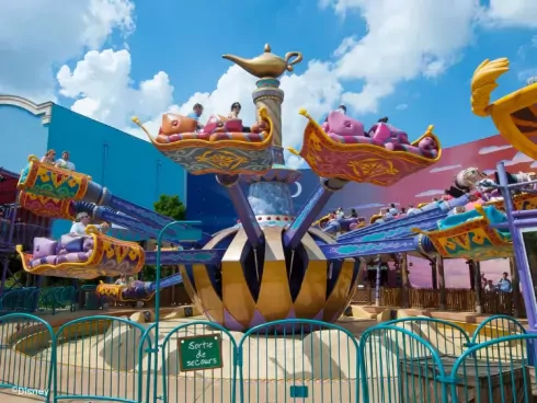 Walt Disney Studios Park - Flying Carpets Over Agrabah