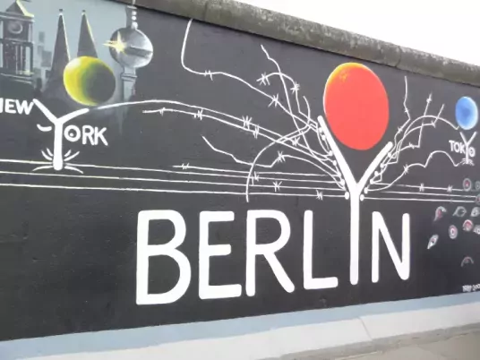 Berlijnse muur in Mauerpark Bernauer Strasse in Berlijn, Duitsland