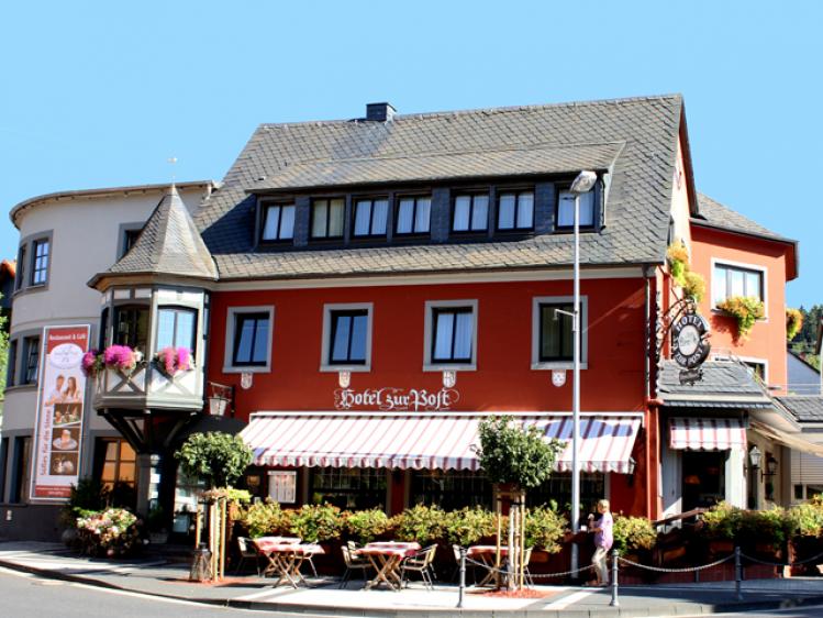 1a2DE-Rijnland Palts-Waldbreitbach-Zur Post