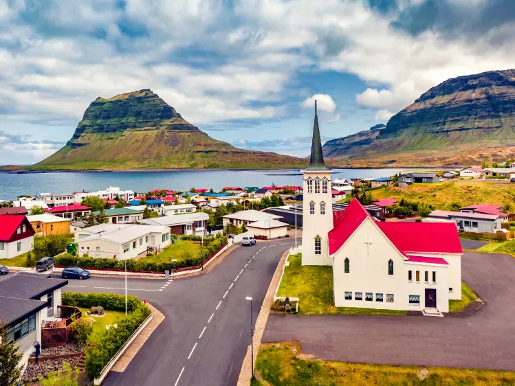 grundarfjordur shutterstock_1635032230.webp
