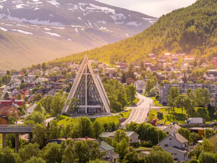 tromso shutterstock_2481692511.webp