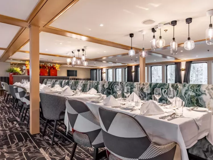 serenade_restaurant (4).webp