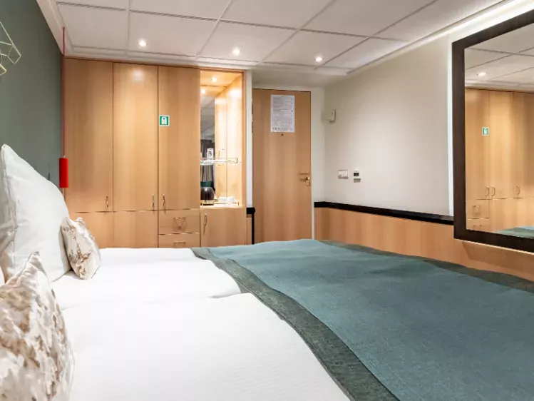 serenade_cabin (20).webp