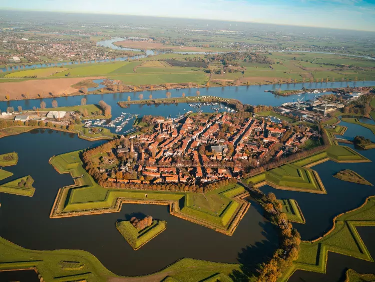 heusden nederland shutterstock_2260002593.webp