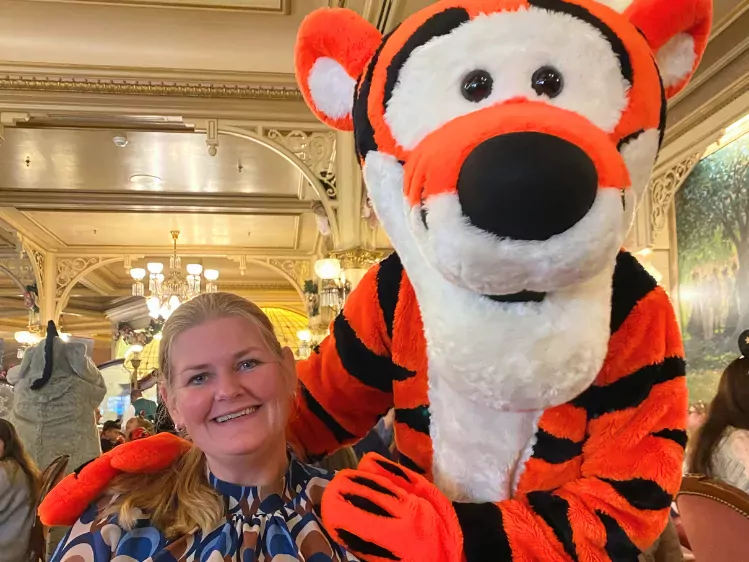 Bianca met tijgertje in Disneyland Paris - Ontbijt met Disney Figuren