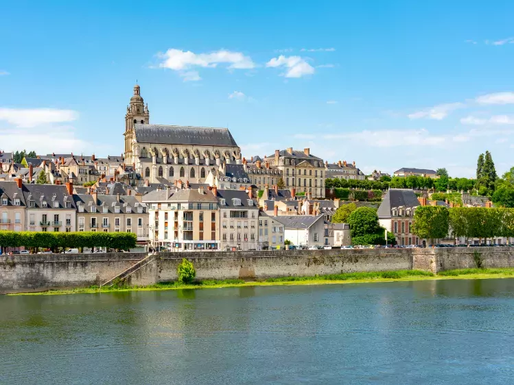 Blois aan rivier Loire in Frankrijk