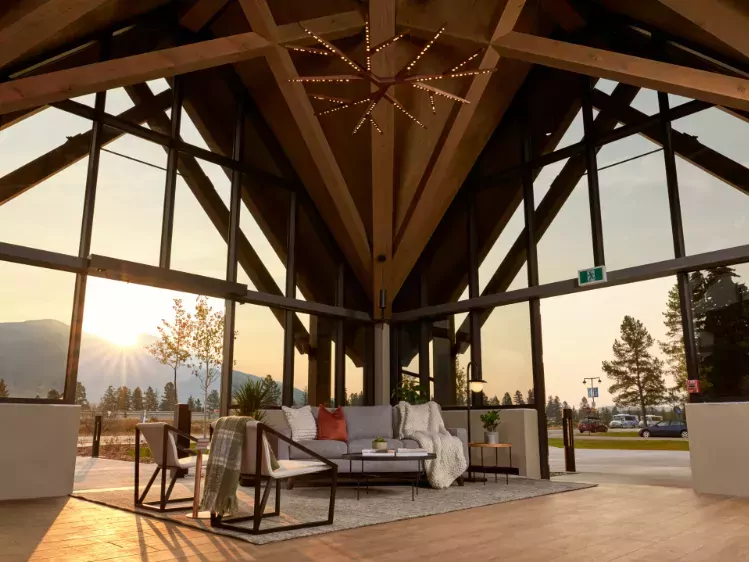 Lounge bij Forest Park Hotel in Canada