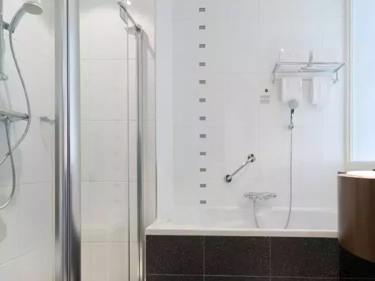 Inntel hotel Rotterdam Centre voorbeeld badkamer