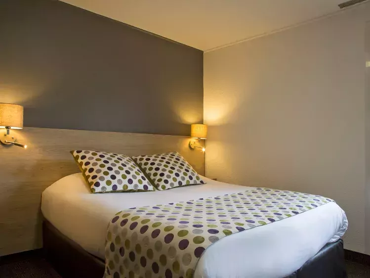 Voorbeeld hotelkamer van Hotel Limoges restaurant Apolonia