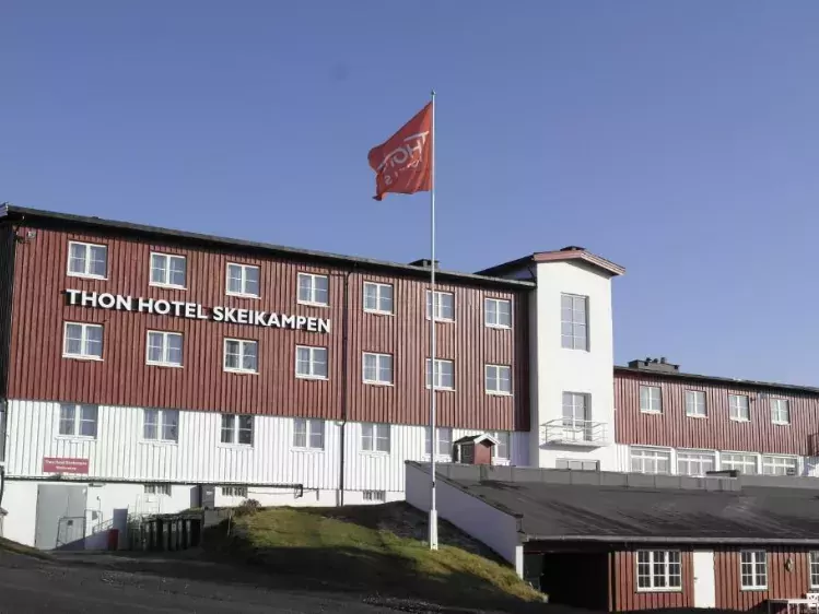 NO-hotelskeikampen-voorkant