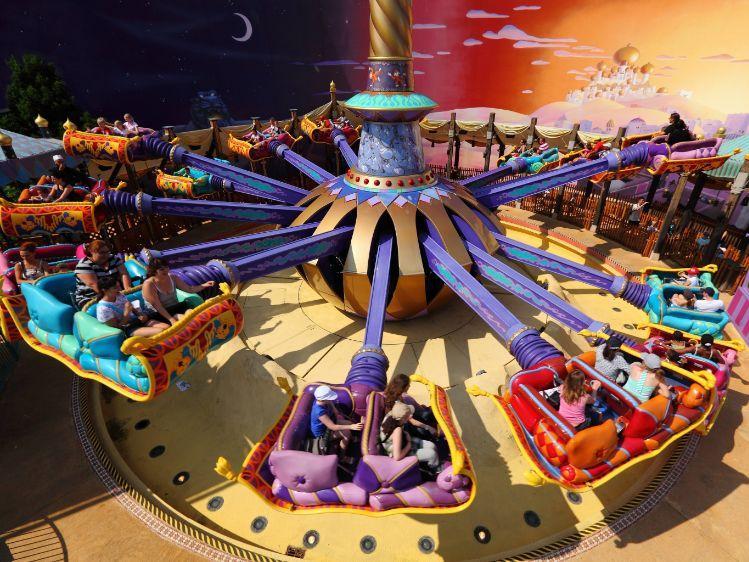 Walt Disney Studios Park - Flying Carpets Over Agrabah