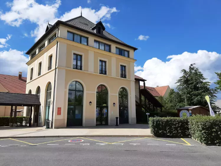 Campanile Val de France at Disneyland Paris - Vooraanzicht 4