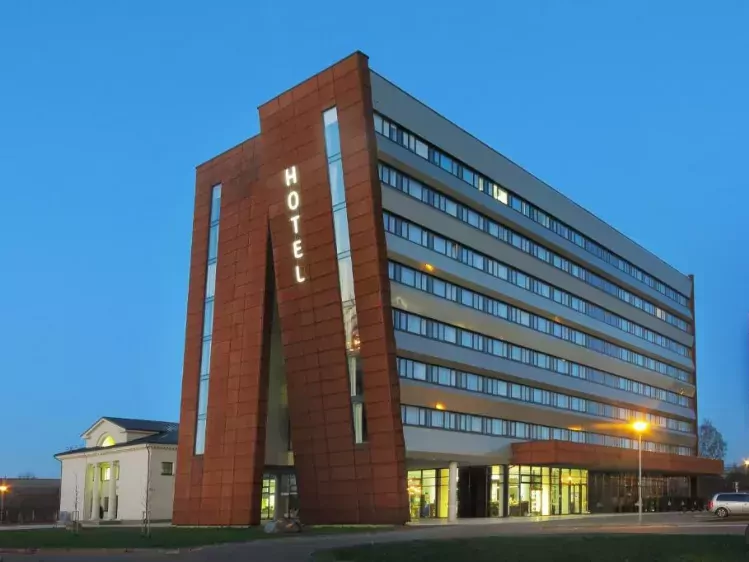 ACC - LT - KLA - Aurora Hotel Klaipeda - vooraanzicht