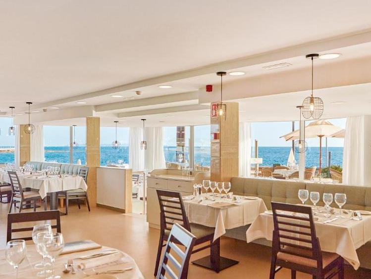 Hotel Cabo Blanco restaurant