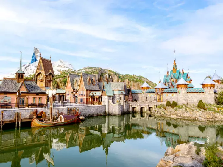 Disneyland Paris - World of Frozen