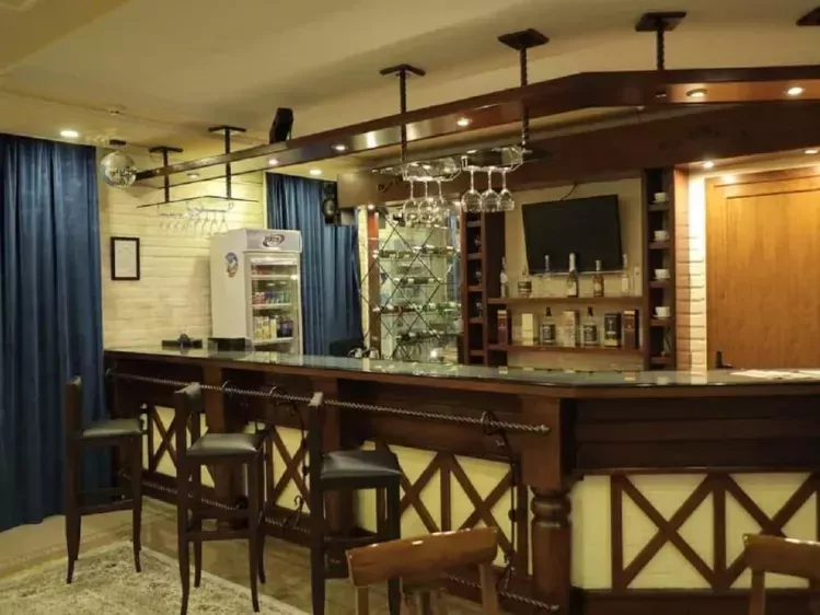 Bar van Hotel Bek in Tashkent