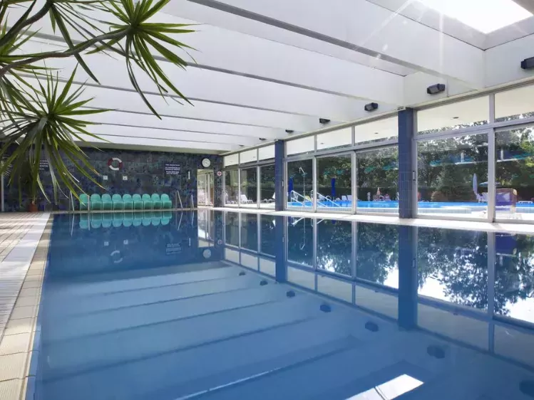Hotel Annabella Balatonfured binnenzwembad