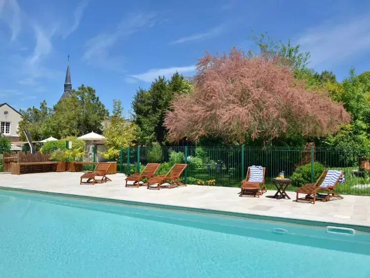 ACC - FR - CHI - Auberge du Centre - zwembad