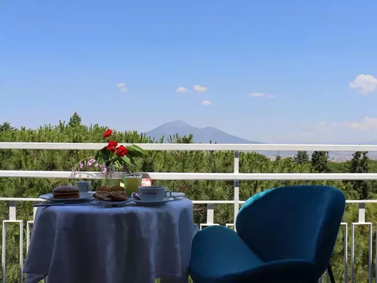 Terras van Hotel Paradiso in Castellammare di Stabia