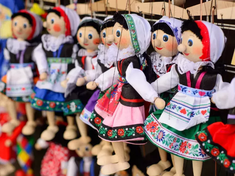 Traditionele Czech poppen in Praag