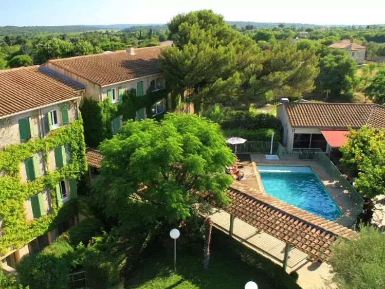 Hôtel Pont du Gard - Buitenkant