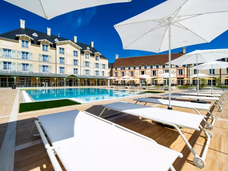 Staycity Aparthotels in Disneyland Paris - Buitenzwembad