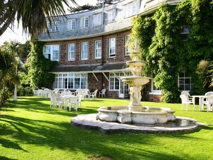 Aanzicht hotel Livermead House