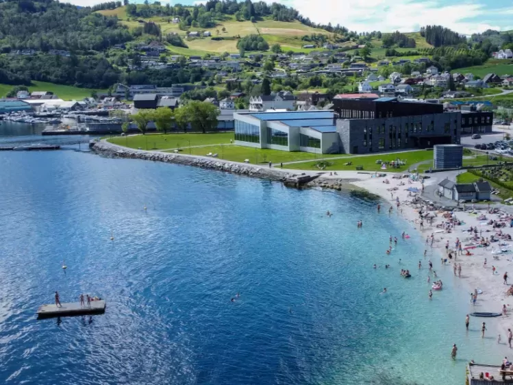 NO-Oystese - Hardangerfjord Hotel - luchtfoto