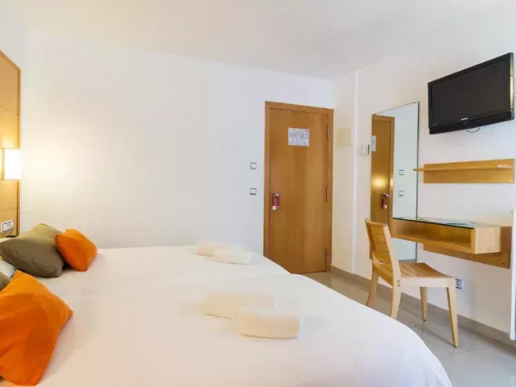 ACC - ES - L'ES - Hotel Les Illes - tweepersoonskamer