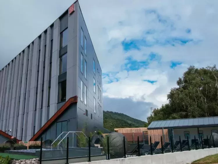 gb-hiltonsnowdonia-voorkant