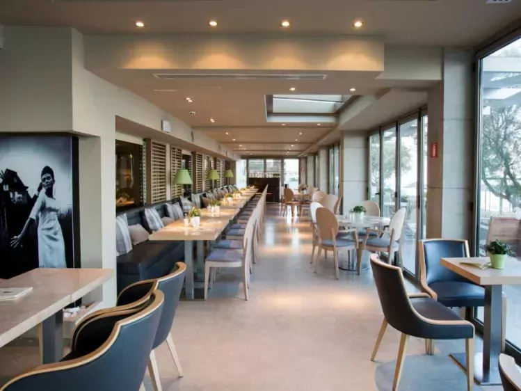 Restaurant van Hotel Golden Star in Perea