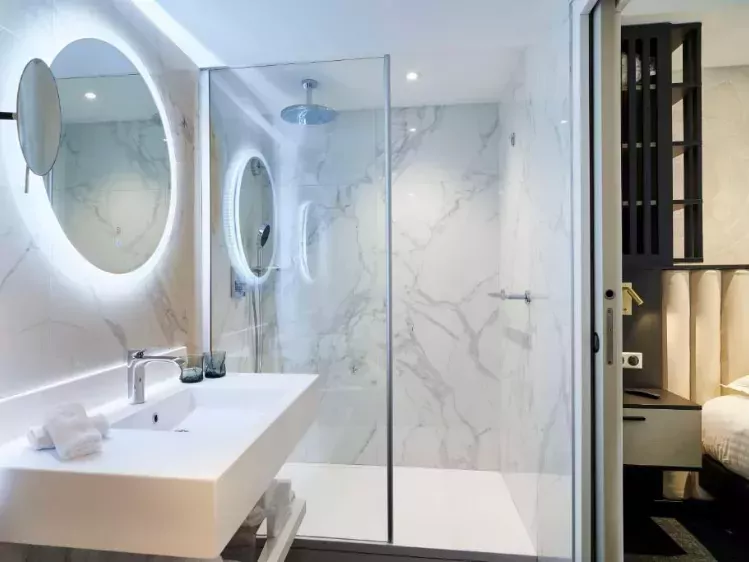 ACC - FR - PAU - Hôtel des Vignes et des Anges - badkamer