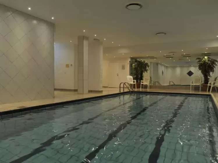 sc-ustedalenhotel-zwembad